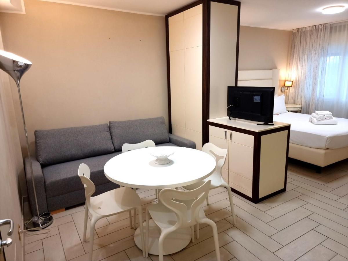 Nero D'Avorio Apartments Rimini Extérieur photo